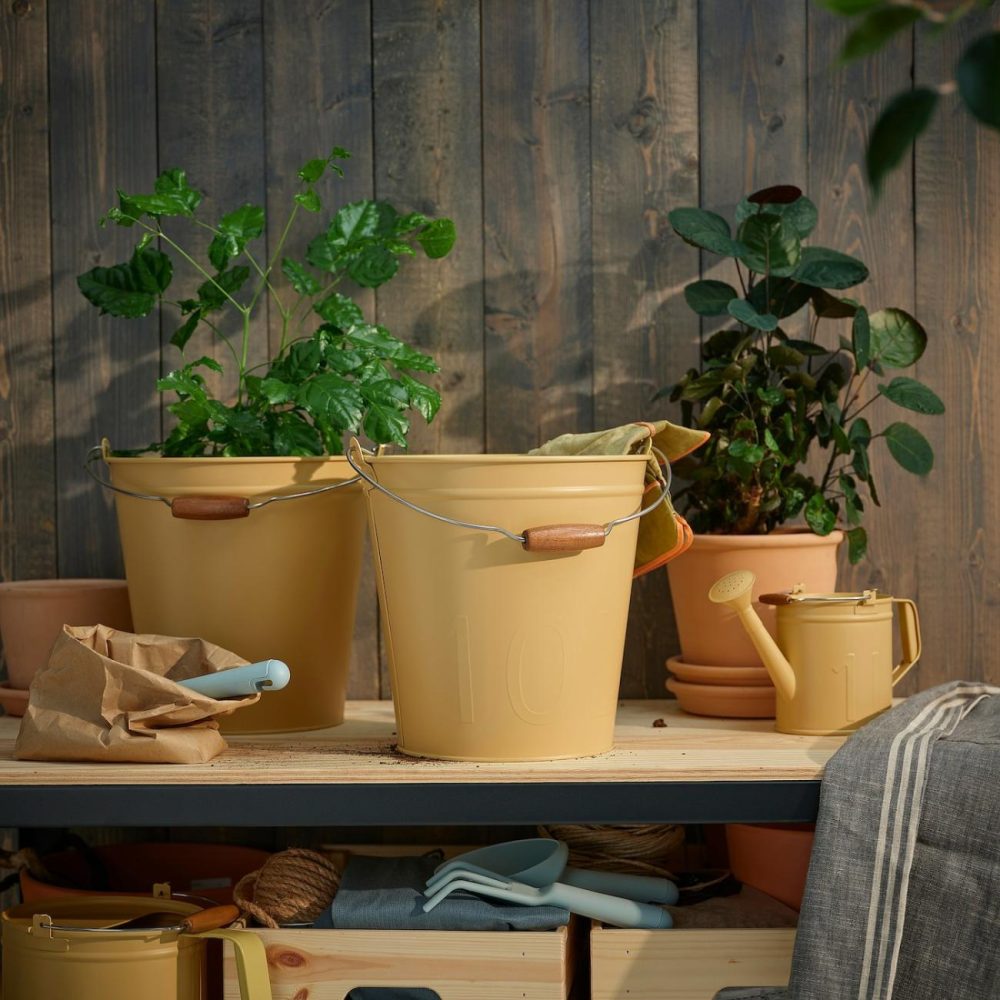 Bucket/Plant Pot, Indoor/Outdoor Yellow Outdoor